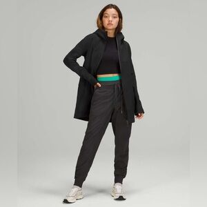 Lululemon 2021 W4BOQS RepelShell Fleece Lined Rain Jacket Travel Coat.